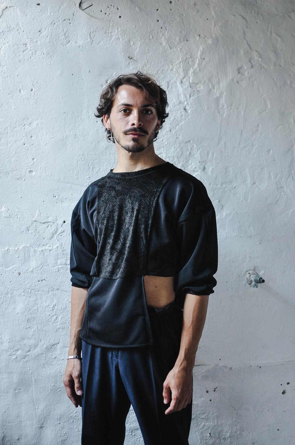 Bluzo media estacion black + jogger marino